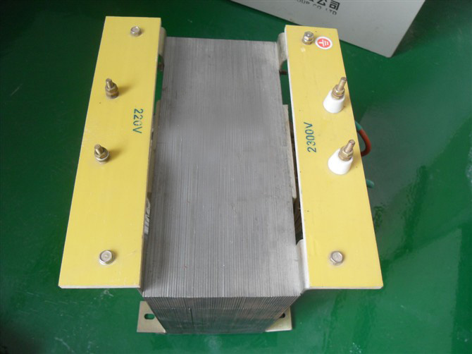BK-5000VA  6000/220 变压器